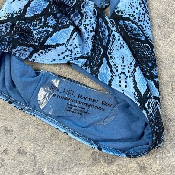 New Rachel Rachel Roy Desert Snake Cut Out One Piece Swimsuit Blue Reptile Sz L - Picture 6 of 10